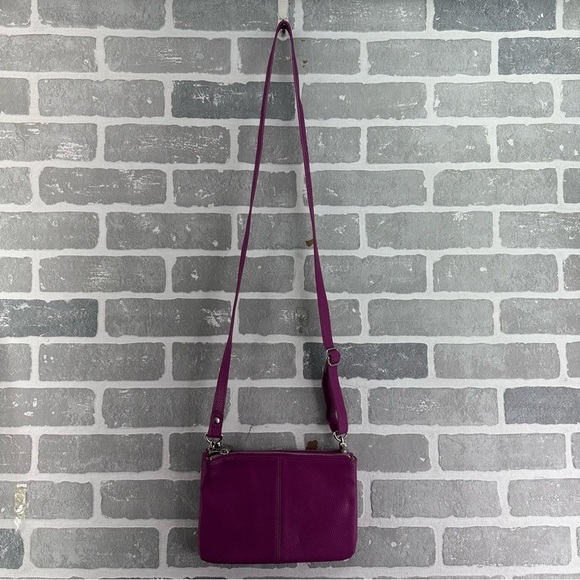 Thirty One Jewell Magenta Vegan Leather Crossbody Shoulder Bag Purse - Picture 3 of 8